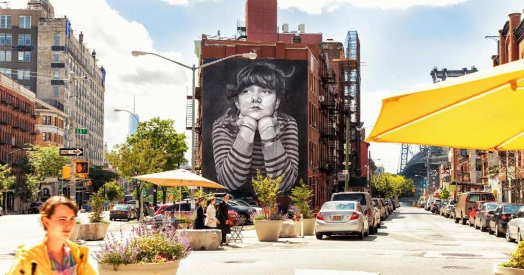 Ferienwohnung Fawlty Towers In Williamsburg New York Exterior foto